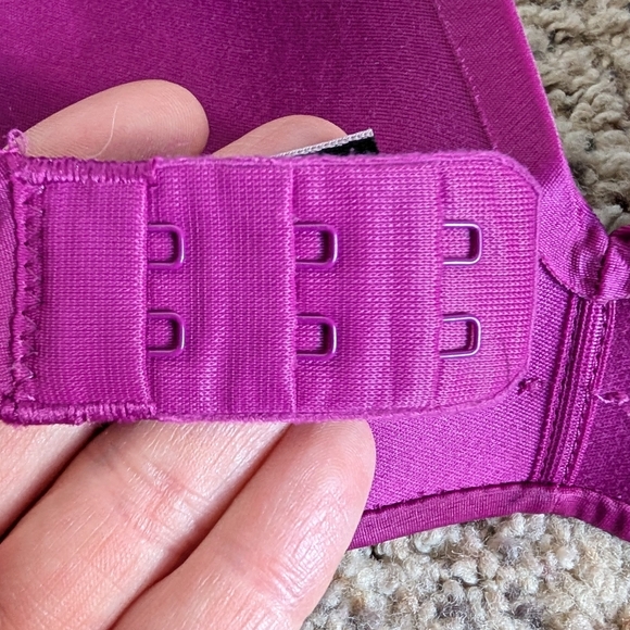 Victoria's Secret So Obsessed Wireless Push-up Bra 32D - Picture 6 of 10